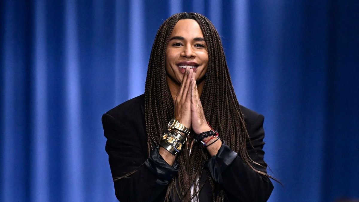 loucadocool's tweet photo. Após transformar a Balmain em um fenômeno global, Olivier Rousteing foi anunciado como o novo diretor criativo da Rabanne. Sua primeira coleção para a maison será apresentada na Semana de Moda de Paris, em março de 2027. ✨👗 https://t.co/vMczZ54xDZ