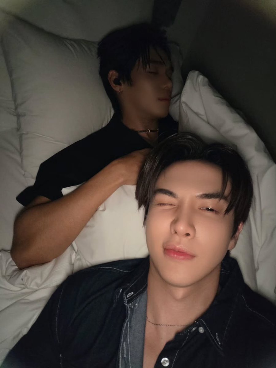 maxky_fc's tweet photo. 🐢 𝐌𝐀𝐗𝐊𝐘 𝐔𝐏𝐃𝐀𝐓𝐄 
📸 IG Post : Maxky_rp 

🤙ฮัลโหลพี่ที่ทะเล 🥰

📎 : https://t.co/5s8rAAdjT9

#maxky_rp #แม็กกี้รชต 
#บ้านราชาเต่า #MaxkyFanClub https://t.co/5sNSSI9aoJ