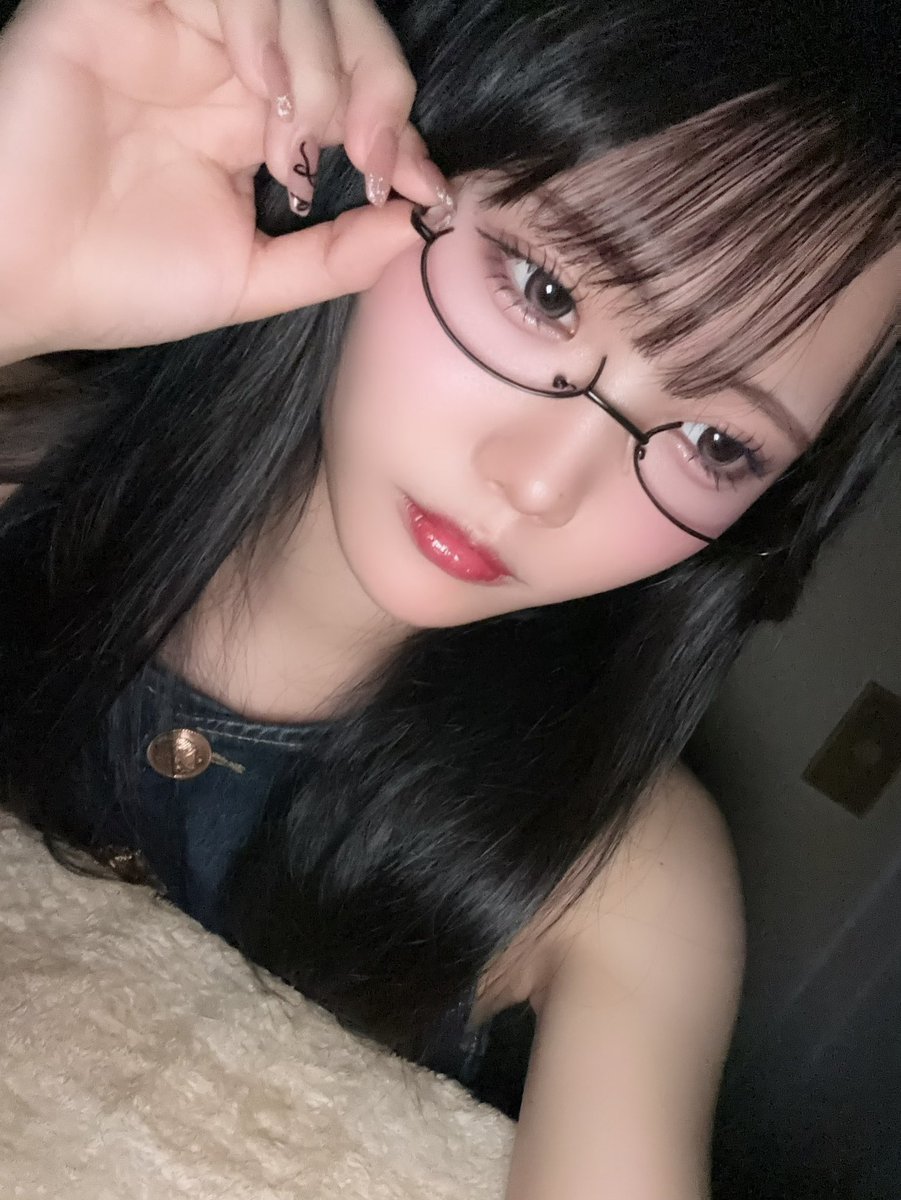KEKM_chieri's tweet photo. 配信中もみんなのついーと監視しちゃうめんへらでごめんへら。 https://t.co/kHsFDFIfUF