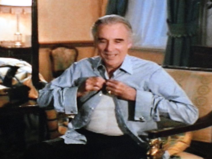thetvmoviestory's tweet photo. Listen to our episode on Double Vision (1992)!

Kim Cattrall's twin has been murdered!! And the only way to find the culprit is to.... pretend to be your dead sister and pretend nothing happened?

https://t.co/1M5ZinhN48 https://t.co/oDd9qk486z