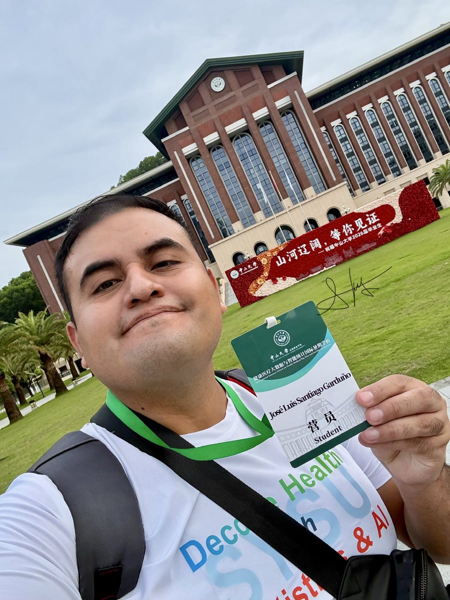 JLSantiagoG's tweet photo. UNA BREVE HISTORIA.
🇨🇳🇲🇽🙌🏽🌏
Hay #personas que dicen que les tocó una #vida difícil. Cuando las escucho, siempre lo hago con #respeto y #agradecimiento, aunque muy pocos conocen la historia de mis comienzos. En estos #cuartitos rentados, de ladrillo y techo de asbesto… https://t.co/vccjDmQSbc