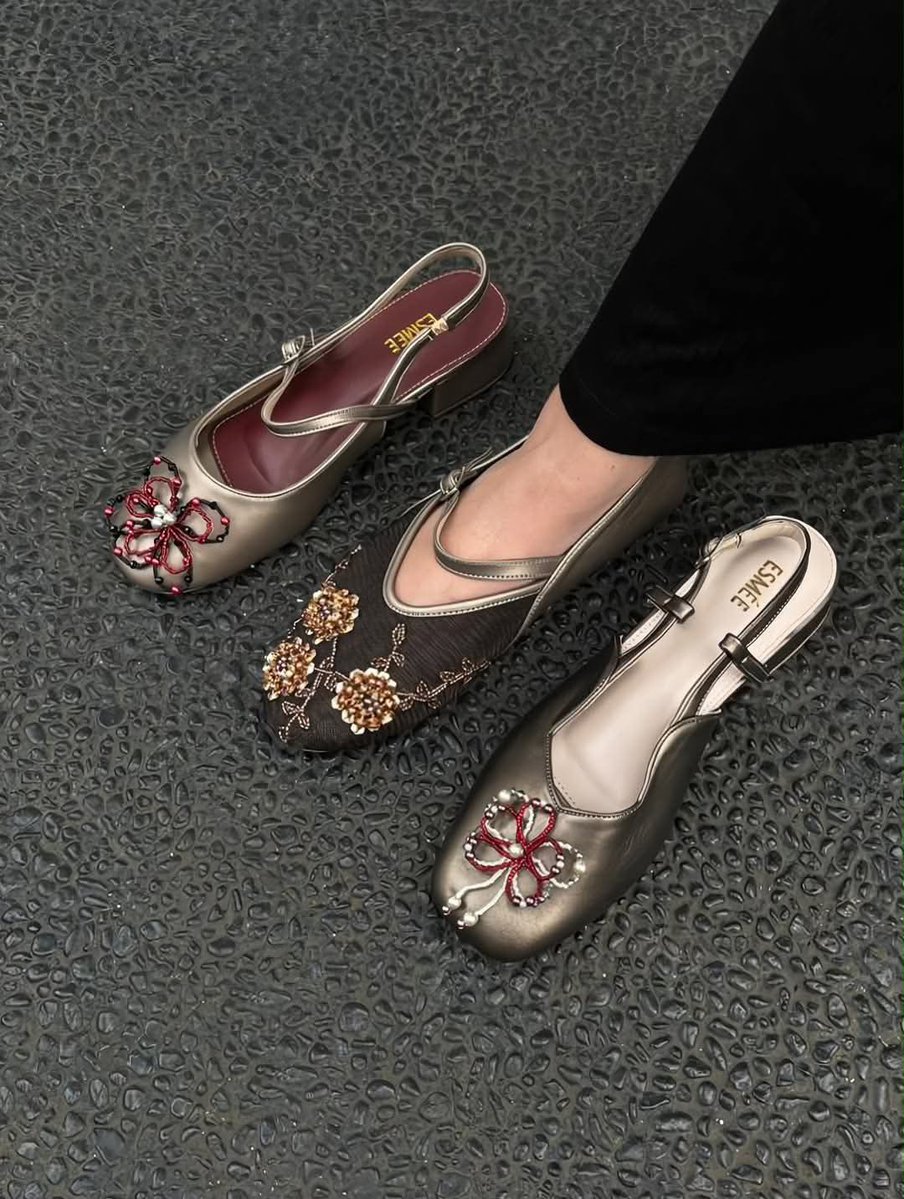pezcier's tweet photo. NOTICE BRAND LOKAL INI PLEASE!
Koleksi flatshoesnya cakep cakep bgt woii😭 ramah juga di kantong sobat UMR uhuyy https://t.co/5xpda7pFiy