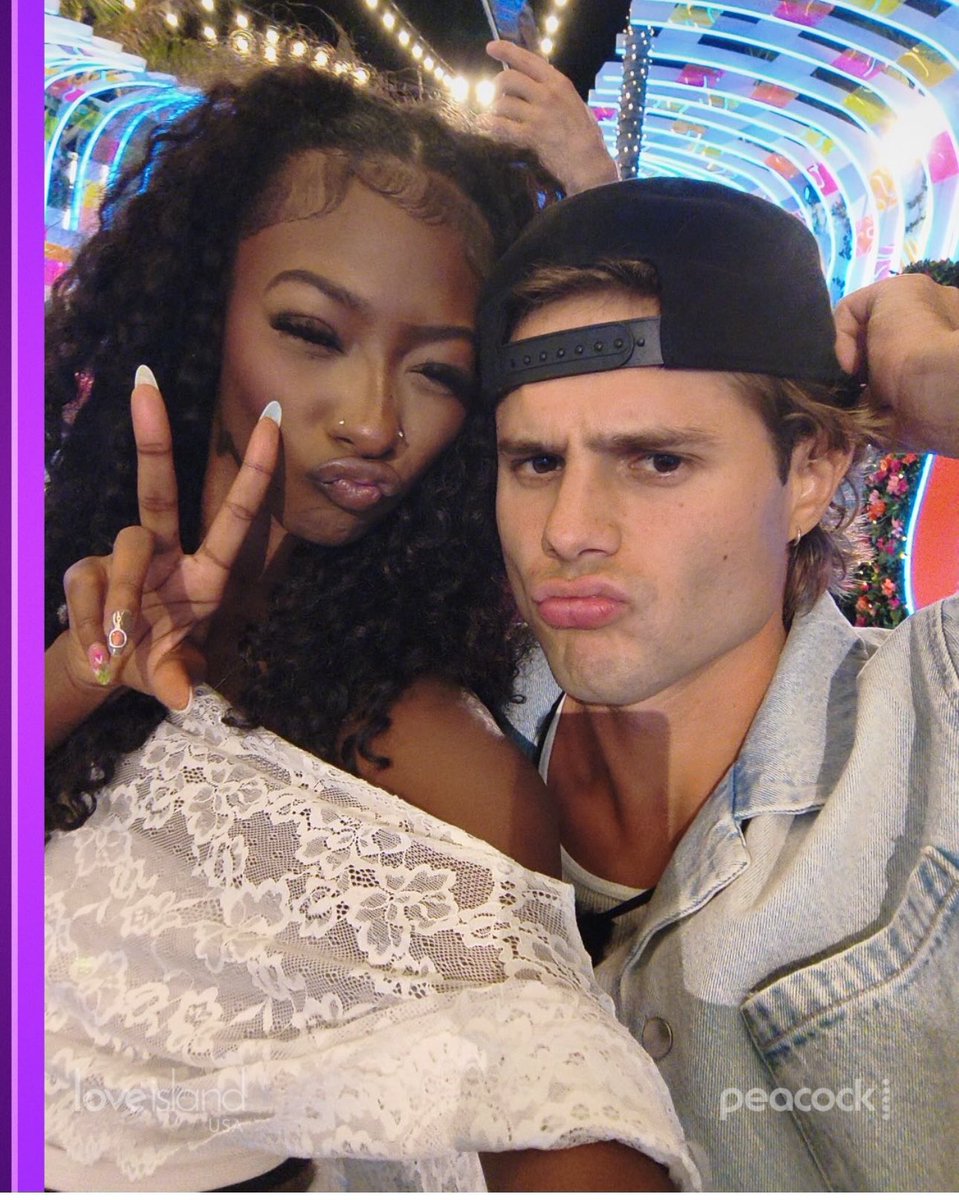 sooj_faith_GOD's tweet photo. Brynity will be on today’s show tomorrow!!! Omggggg https://t.co/HU8zGe2fiC