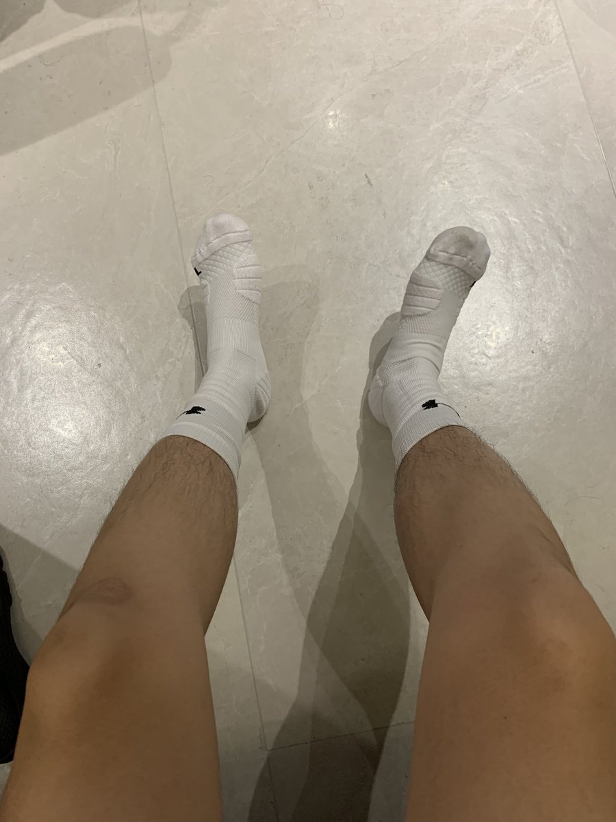 ziXiade's tweet photo. #白袜 https://t.co/v7BaENcW27