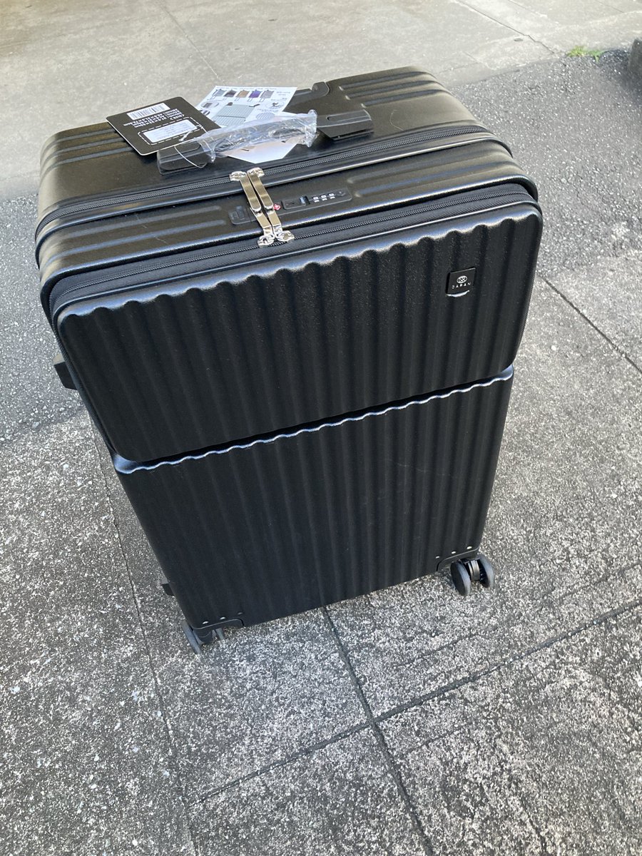 27年ぶりにスーツケースを買いました?¥41,000→¥16,000に値下げされて 