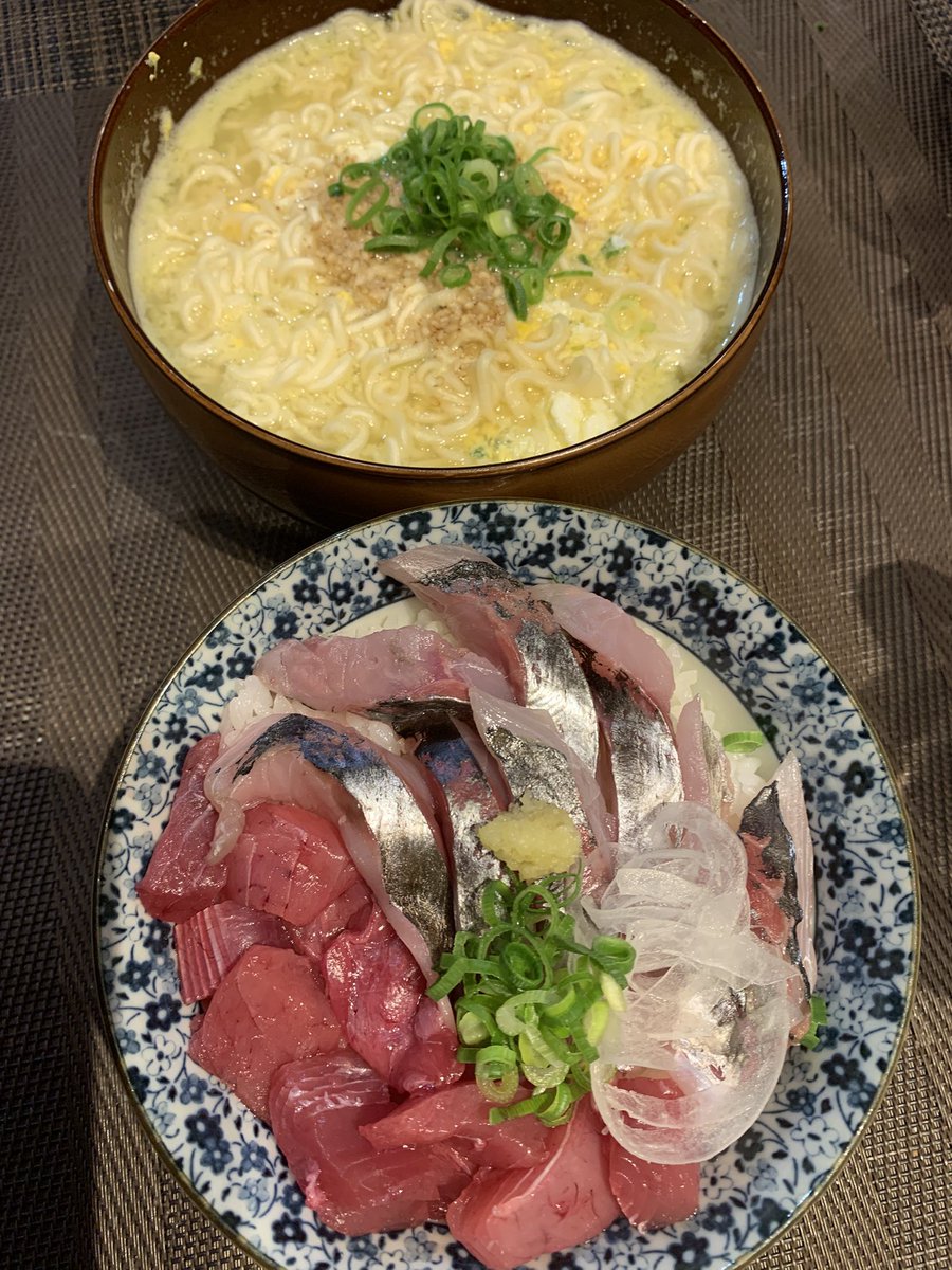 skanayaneko's tweet photo. ラーメン定食完成‼️飲み過ぎました🙇 https://t.co/uKGAWnSbgF