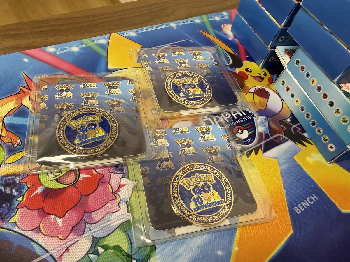 10周年記念コイン3枚届いたー?