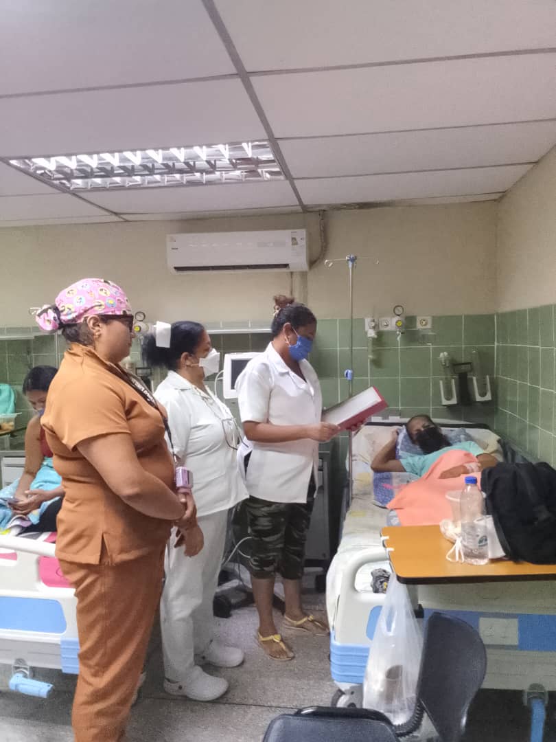ArielVzquezPer1's tweet photo. Brigada Medica Estado Aragua día a día en la atención al pueblo venezolano cada colaborador desde sus puesto de trabajo llevando salud y bienestar al pueblo #CubaPorLaVida @cubacooperaven @cubacolabora https://t.co/OvHgENTASe