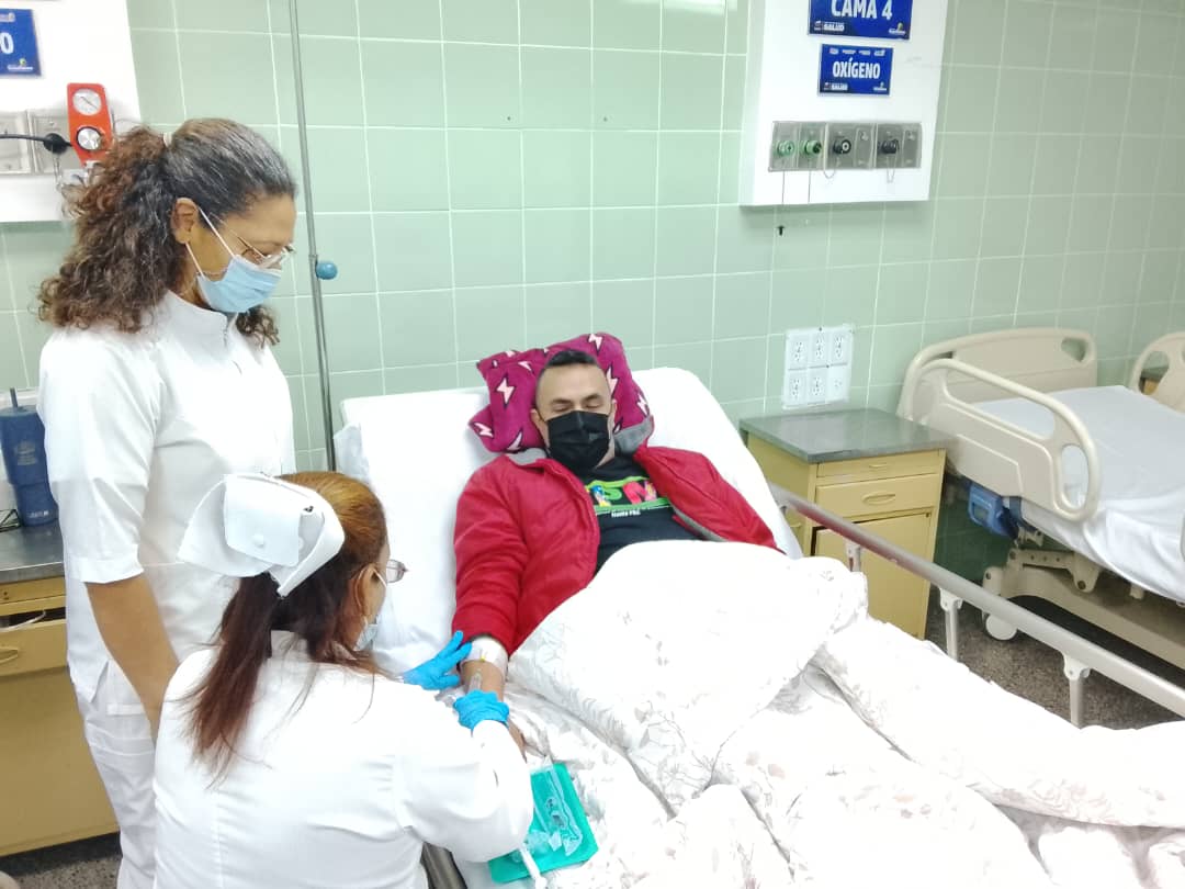 ArielVzquezPer1's tweet photo. Brigada Medica Estado Aragua día a día en la atención al pueblo venezolano cada colaborador desde sus puesto de trabajo llevando salud y bienestar al pueblo #CubaPorLaVida @cubacooperaven @cubacolabora https://t.co/AYCv2yruyE