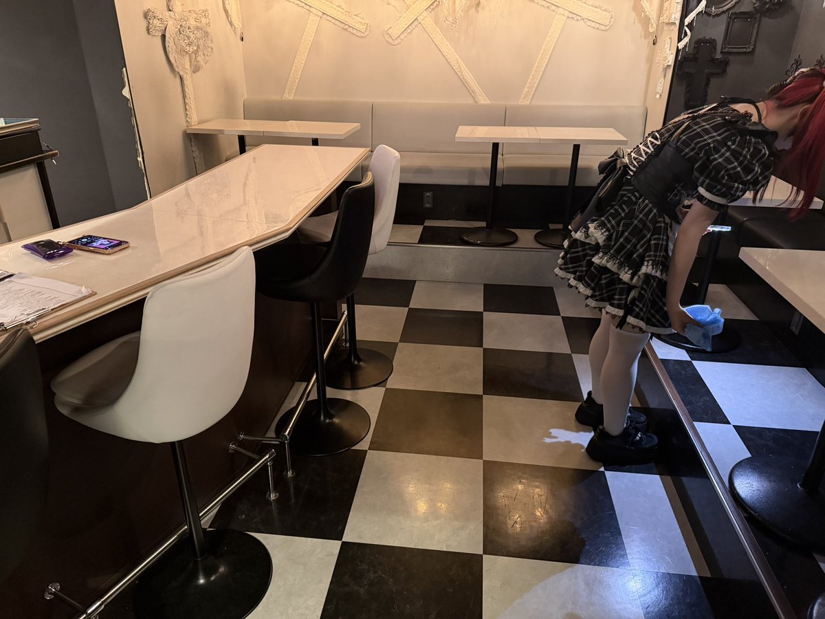 ML_tarako's tweet photo. まったりすぎてルビーさんが店内ピカピカにしてくれてるので来て！ https://t.co/JmTgwzN0OD