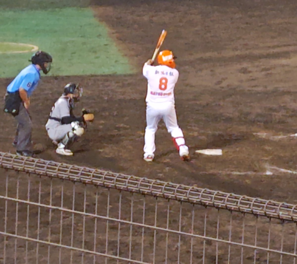 代打で登場松山さん あと一打が悔しい😭