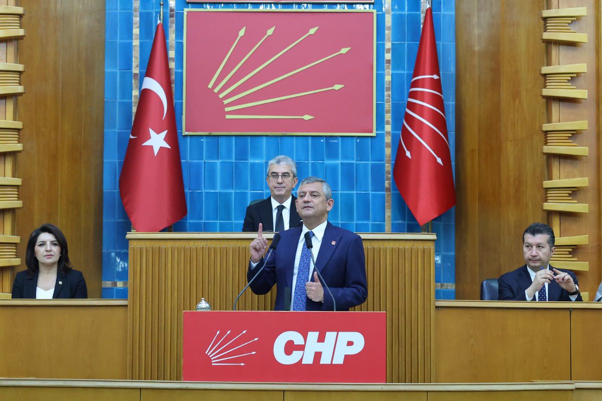 GulcanKis's tweet photo. 📍 TBMM CHP Grup Toplantısı

Seçilmiş Genel Başkanımız Sayın Özgür Özel’in haftalık sunuş konuşmalarını yaptığı grup toplantımıza katıldık.

@eczozgurozel #tbmm #chp #mersin https://t.co/qr9igYREwB