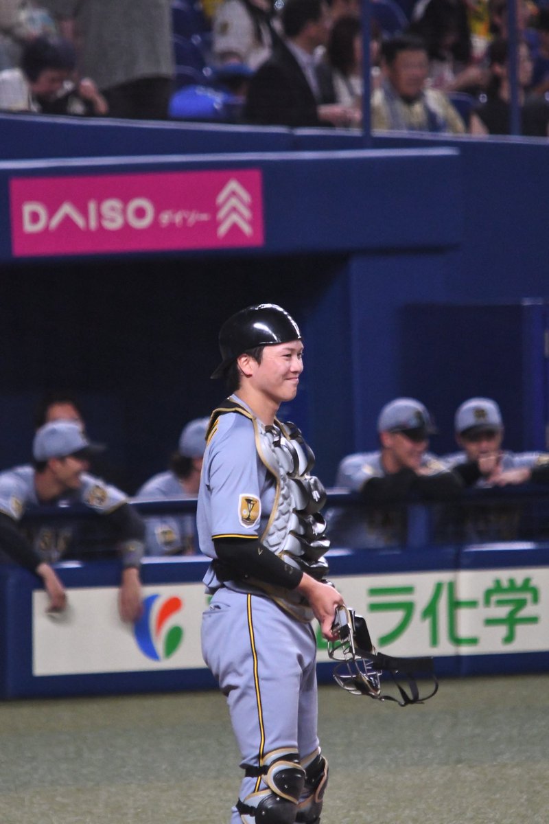 ktst_ha_iizo's tweet photo. 寅威さん見れてうれし
3枚目は挨拶したバヤシに笑顔返してた時🐯
#伏見寅威 https://t.co/rCY2HHNxVL