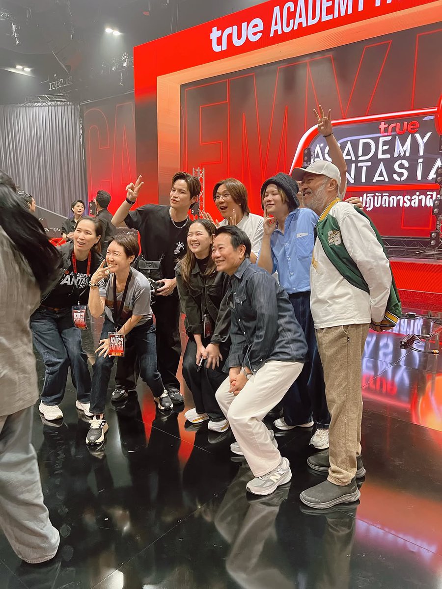 KachaFanClub's tweet photo. Home Coming
คิดถึงพี่บอยเพื่อนๆพี่ๆน้องๆนักล่าฝัน
ได้กลับมาเจอบรรยากาศเวที Academy Fantasia อีกครั้งก็ยัง ตื่นเต้นหายใจไม่ทั่วท้องเหมือนเดิม ยิ่งตอนประกาศผลยิ่งลุ้นเข้าไปใหญ่
คิดถึงชะมัด
#AF2026 #AF8
https://t.co/7RlDQzL7fy https://t.co/foZjZZu7Xk