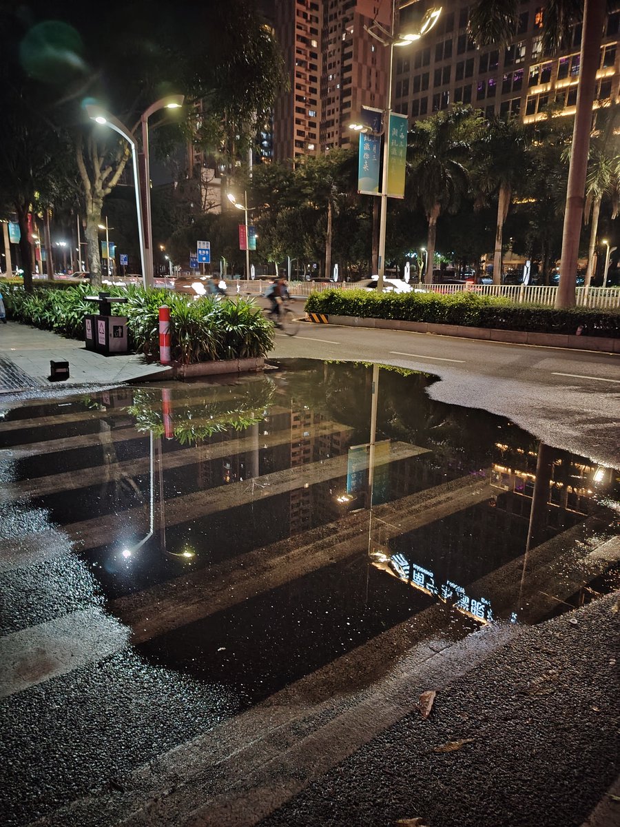 yeongeundekj's tweet photo. Summer rain just hit the city—fresh air and the smell of wet pavement hit different! https://t.co/rtBHvxn8Jc