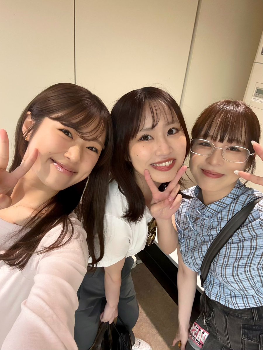 _Nagisa_Shibuya's tweet photo. #山本彩_武道館

さいっっこうでした！！！！
大好きと憧れと尊敬と涙が止まらなくて、感情が大変で、そんな時間はあっという間で、楽しい以外のなにものでもありませんでした！！彩さんに、一生ついていきます！！！☺️🎸だいすきです！！！ https://t.co/24RGskGN21