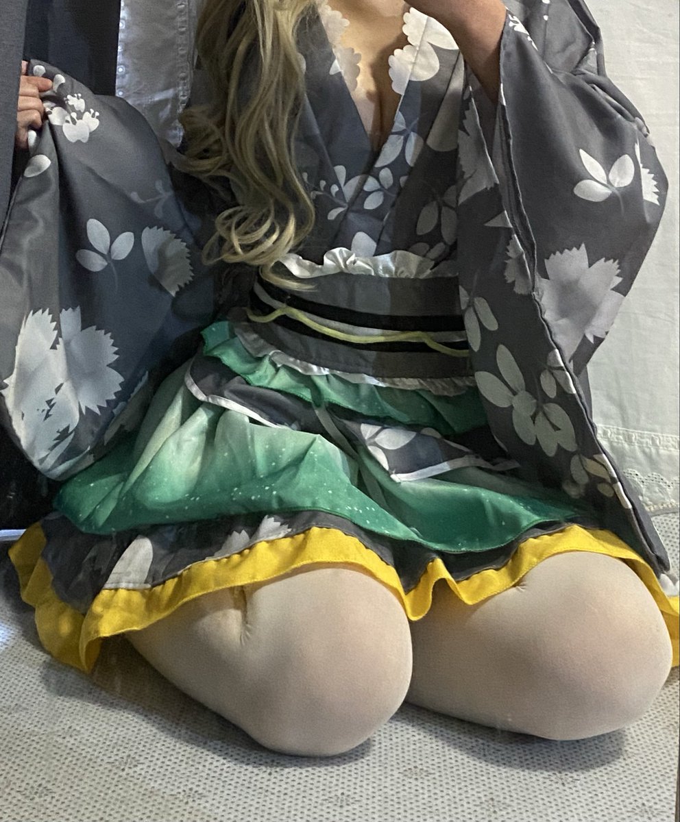 kilyoyoz's tweet photo. i luv cosplaying <3 https://t.co/zLCEqMtmKc