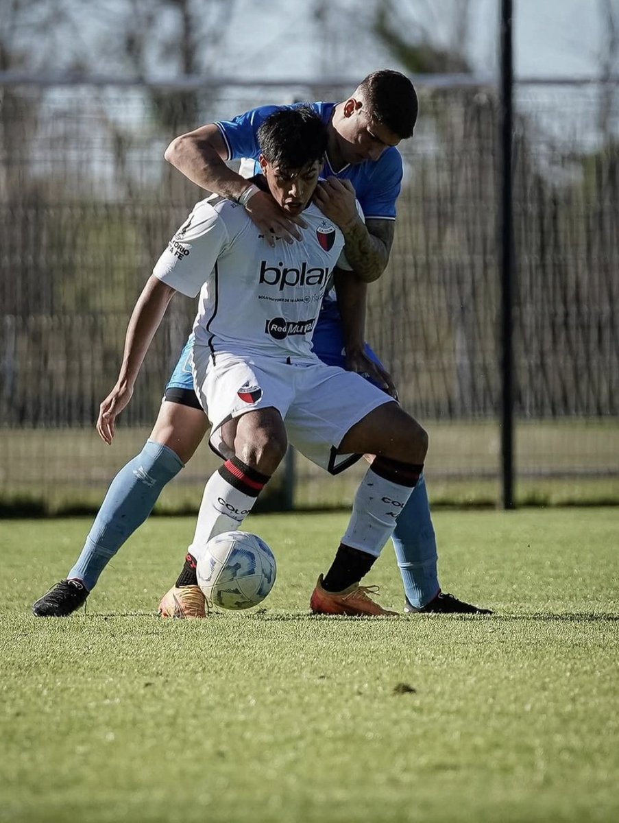 Agusseissfon's tweet photo. Vuelve el Torneo Proyección y hoy juega la reserva de #Colón visitando a #EstudiantesLP desde las 13 horas. Podes seguirlo por @LPFPlay https://t.co/Ad6ps0CP3s