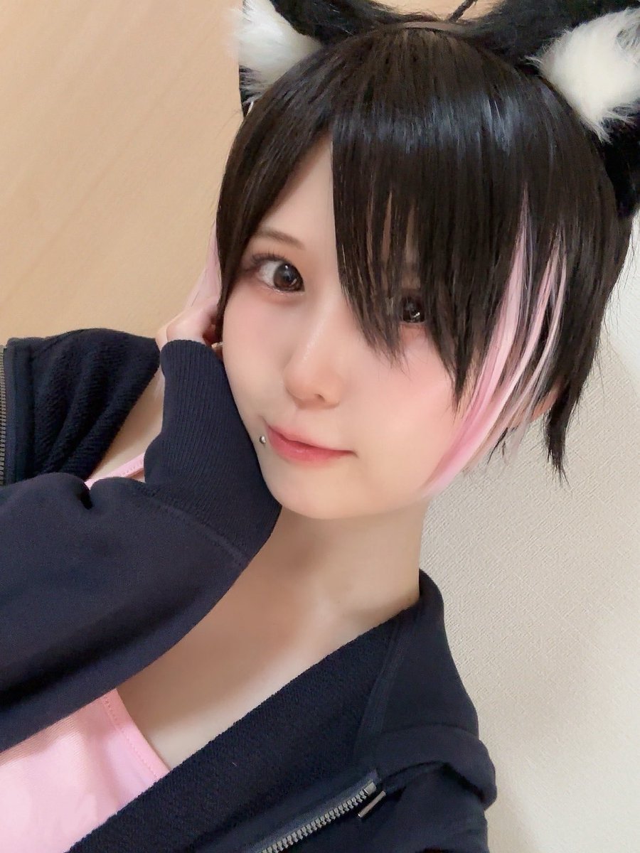 シャリーちゃんさん　2分の2 しな🐱 (@_sina_s2) / Posts / X