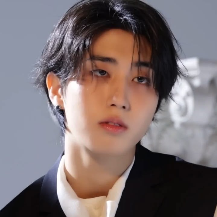 sillyseungminni's tweet photo. cw // incest 🐺🐿️🐰

thinking about brothers Chnsvng who are inseparable until Chn moves away for college and gets a boyfriend, Mnho. Chn doesn’t tell Jsvng about his new boyfriend because his last relationship ended badly when his ex-girlfriend wasn’t compatible with Jsvng. https://t.co/ZhO2oTpY2M