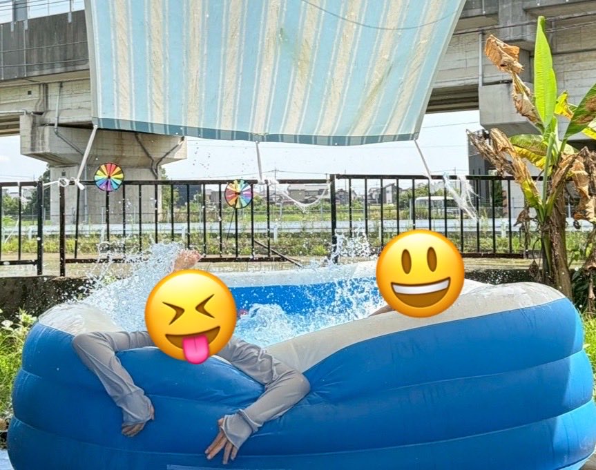 koko_labo's tweet photo. 少人数限定day🌈
andプール開き🌊🛟
「もっと勉強したい！」なんてkoko laboでは珍しい言葉に調子に乗ってどんどん勉強させるa.m…✏️p.mプールで涼しく過ごせたね🌊
#フリースクールkokolabo
#子どもの居場所
#プール開き
#やらず嫌いはもったいない https://t.co/gNwfCHVWXk