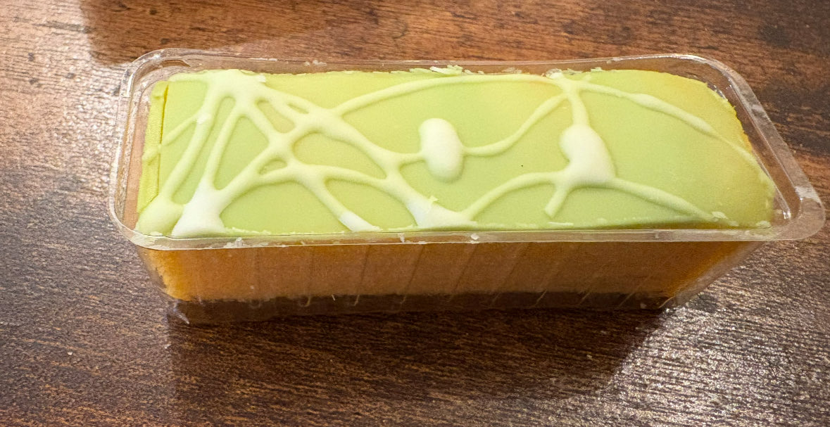 niiyan51's tweet photo. 北海道で食べたメロンの三方六、めちゃ美味しかったな〜🍈
また食べたい！というか、北海道に行きたい。
明日も早いので、今日はこれにておやすみなさい♪ https://t.co/pcJ3sca6te