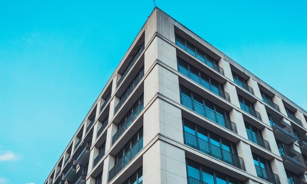 NICRISInsurance's tweet photo. What happens when a rising climate makes commercial buildings more expensive to insure? 🏢 Tenants feel the brunt. 

This is why they should look to control expenses, including negotiating for fixed rent increases and hard caps on CAM charges.

Check it out: https://t.co/TH4sQvbr45

#ClimateChange #CommericalInsurance