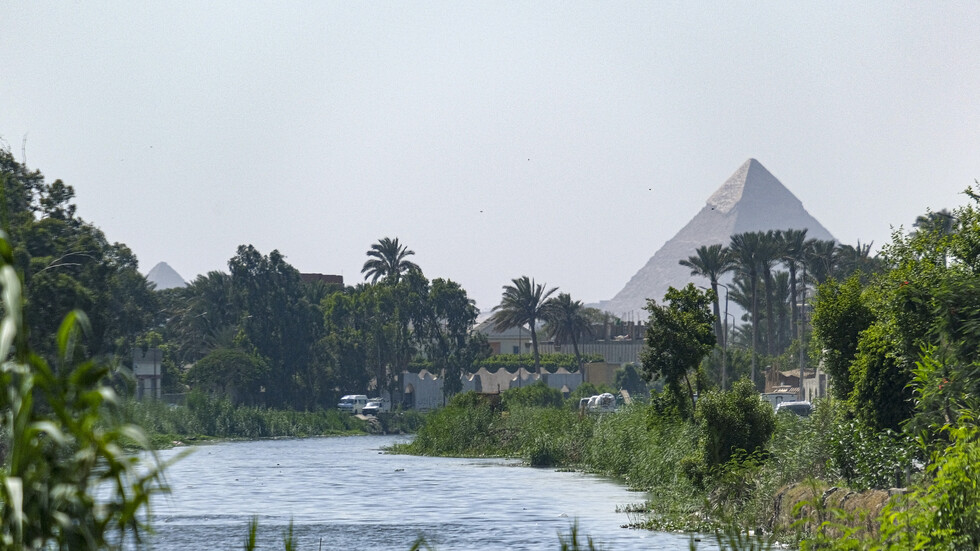 tonyfuo's tweet photo. What beauty and   splendor  Egypt! https://t.co/n7KJd14lwd