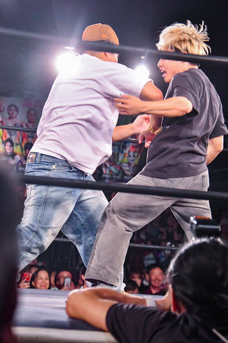 qlPJtUDK0181958's tweet photo. こちら新宿FACE前(いわゆるトー横)で見かけたストリートファイトです!って言われても違和感なし
2026-07-13
#木村和真
#GuC
#DRAGONGATE https://t.co/Jb0iHn8Pkv