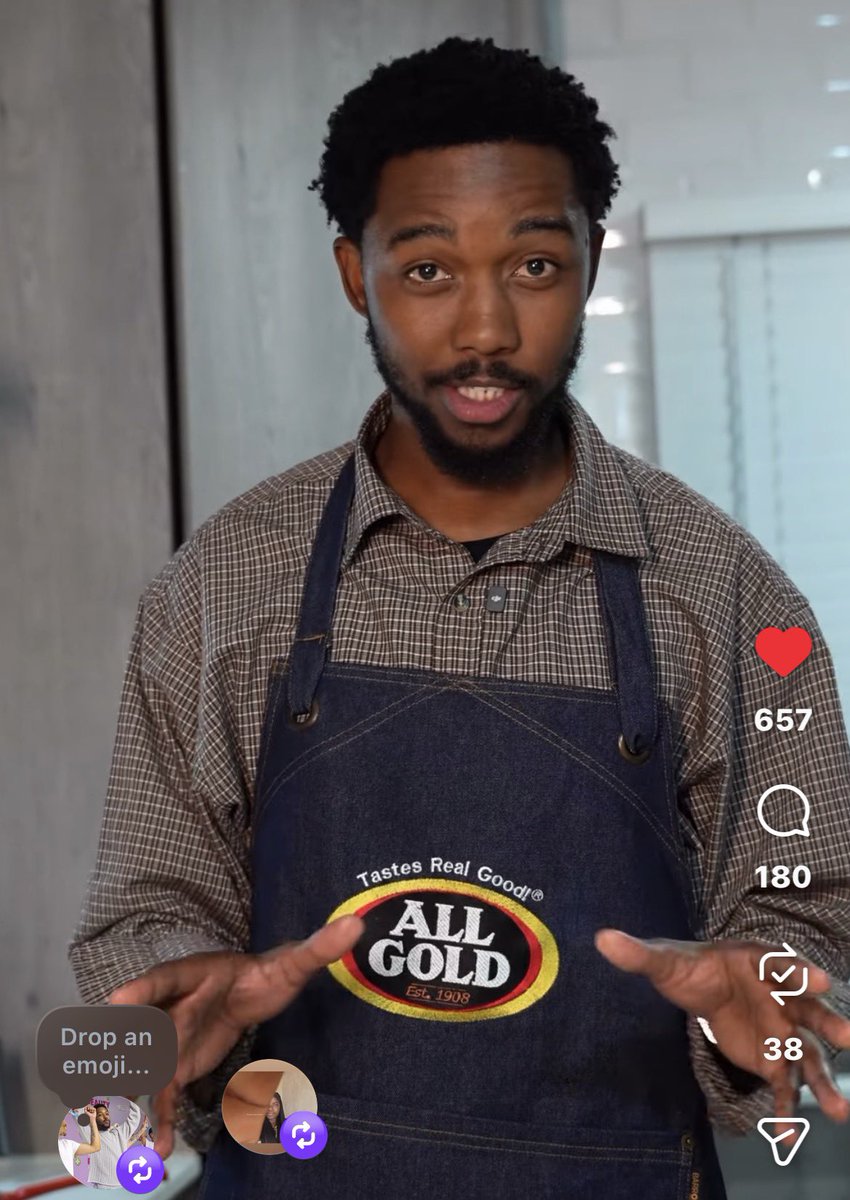 Thapelo123456_'s tweet photo. Today we are up Sweet All Gold 🤗🤭🥳.  Get yourself a limited edition of All Gold hot &amp; spicy bottle for that awesome meal 🤭🔥

SWEET GULUVA X ALLGOLD
GOALLIN X SWEET GULUVA 
#AllGoldLtdEdBottleXSweetGuluva
#ZwaneAkhonamathemba https://t.co/RJBWT8rqcQ