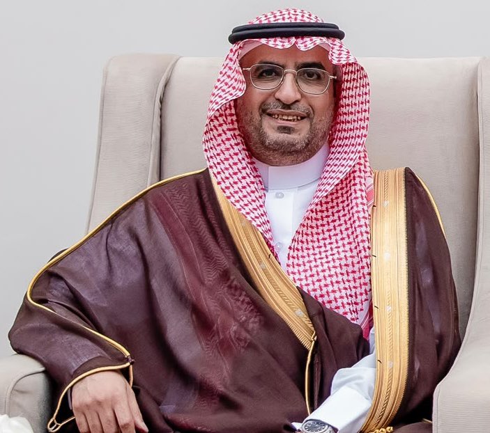 abdulforgiving's tweet photo. يطيب لي ان ابارك لابن العم الشيخ مساعد بن احمد الحمد تكليفه رئيساً لنيابة منطقة #الرياض .واسأل الله ان يعينه ويوفقه في خدمة دينه ثم مليكه ووطنه ، وان يجعلها عوناً له على طاعته . https://t.co/ehVMID7y7A