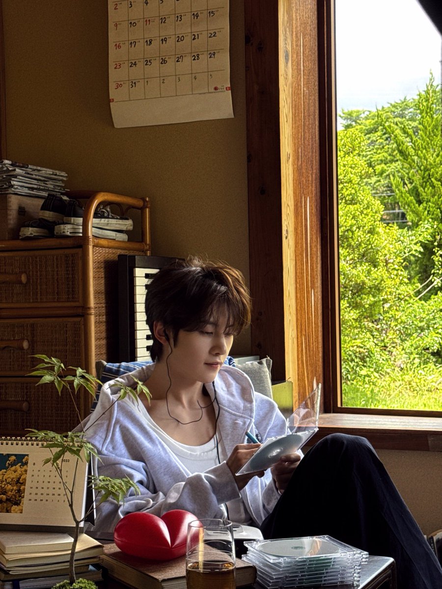 baaesongmin's tweet photo. @matjthew i love you. https://t.co/Y5egRC6eaJ