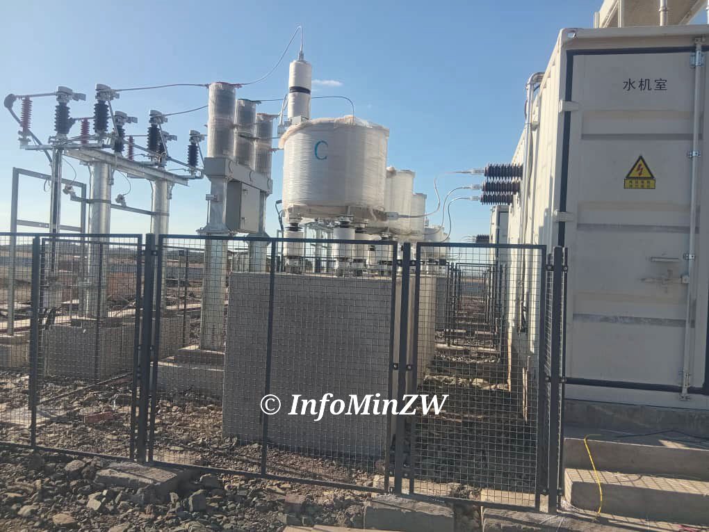 nickmangwana's tweet photo. MIDLANDS PROVINCE

A multi-stakeholder site visit was conducted at the Mapanzure 85MW Solar Park Project to assess progress as the project reaches its peak stage of construction and installation. The visit also sought to identify outstanding requirements for connecting the plant to the national grid and to address community-related obligations and challenges.

The Mapanzure Solar Park is being developed by ChinaZim, a joint venture between the Government of Zimbabwe and China. Once complete, the 85MW plant is expected to contribute significantly to improving electricity supply in the country through renewable energy.

During the visit, the project team reported that works are at an advanced stage. Powering of the grid is scheduled to commence from 30 July onwards, subject to the final commissioning of the grid infrastructure.
#NDS