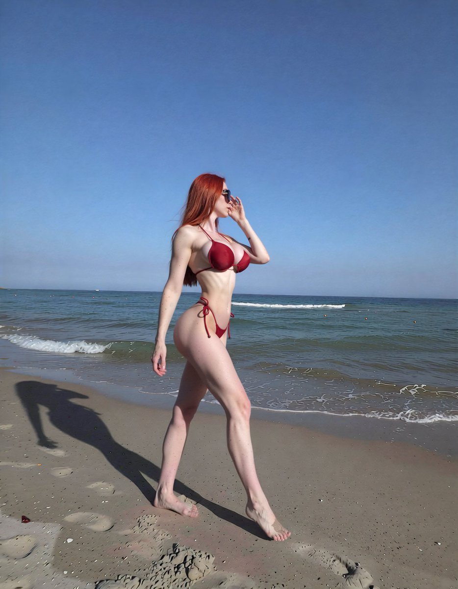 Sophie_Veronesi's tweet photo. Serving summer https://t.co/gMRBr2opWb