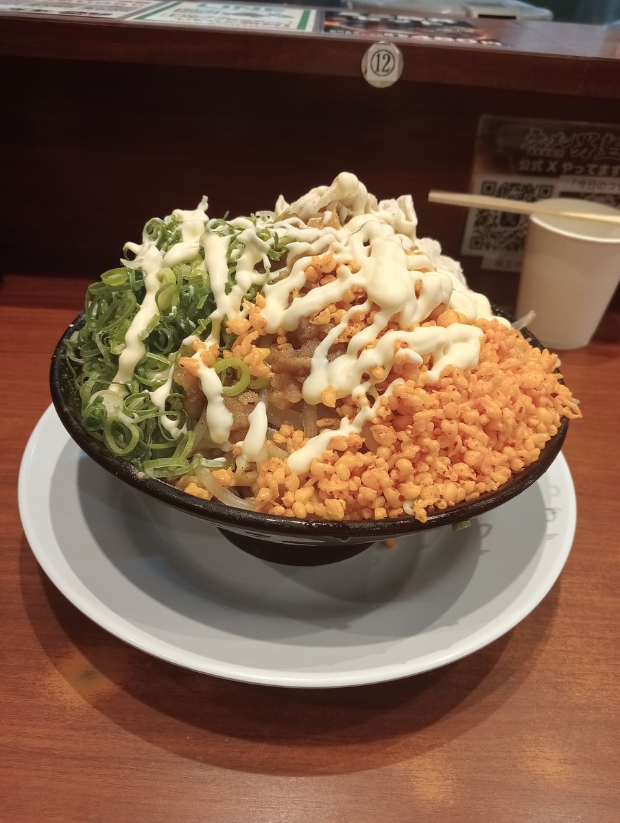 dcdcdcdc47's tweet photo. CD4が爆上がりした
自分にお祝い
#ラーメン男塾
で冷麺大盛り野菜マシ脂マシ

豚シャブ、冷麺は禁食になってたけどちょっとなら良いよね🥺

月末にはまた採血です

冷麺はもちろん完食😋

来月も食べれますように🙏 https://t.co/kKrNbMvCBB