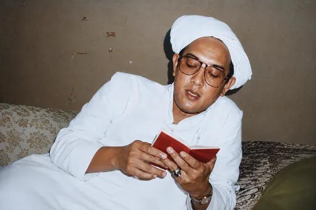 zein_7770's tweet photo. Sabar, Tenang, Jalani. 
وخلق كل شيء فقدره تقديرا
"Yang menjadi takdirmu akan menjadi milikmu, sekalipun dirimu tidak pernah memintanya". https://t.co/CyuyPhl1PS
