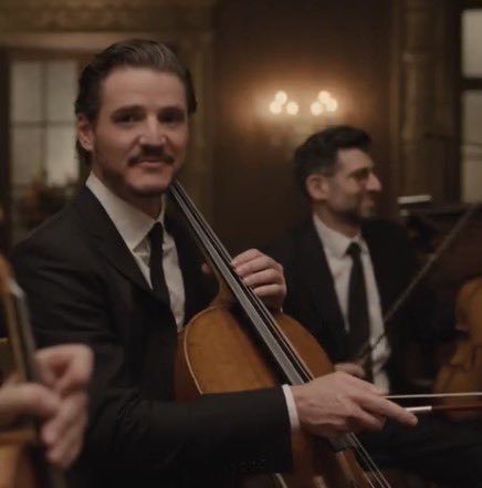 fabiispunk's tweet photo. PEDRO PASCAL GO GET THAT OSCAR https://t.co/07rXmrszVP