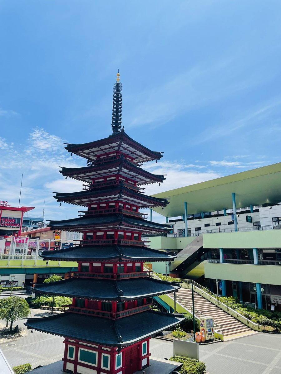 mofumon2's tweet photo. おつかレインボー🌈🤗全国的に猛暑日だった今日🔥🥵横浜ももれなく猛暑日でめちゃ暑かったー‼️🔥💦😵‍💫今日は公休日オフ〜🙌😃ようやくマイケル観れたー！！🎞️🤩いやーもう改めてマイケルの圧倒的な才能と凄さに脱帽‼️👏一度は生で見てみたかったなー✨🥹映画後はお決まりの安定のサイゼ🍽️😋happy💖🍀🥰 https://t.co/eqpom9jLAc
