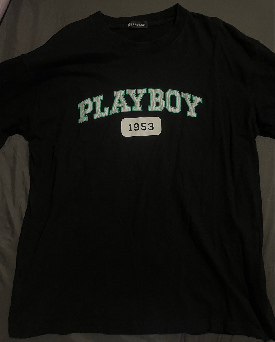Judyytmc's tweet photo. ส่งต่อ playboy size L 280 / no comment paris ลาย dior ซื้อจากญป 250 รวมส่ง🤎

#ส่งต่อเสื้อผ้า #ส่งต่อเสื้อผ้ามือ2 #ส่งต่อเสื้อผ้ามือสอง #โล๊ะตู้เสื้อผ้า https://t.co/HnNjqkwDUy