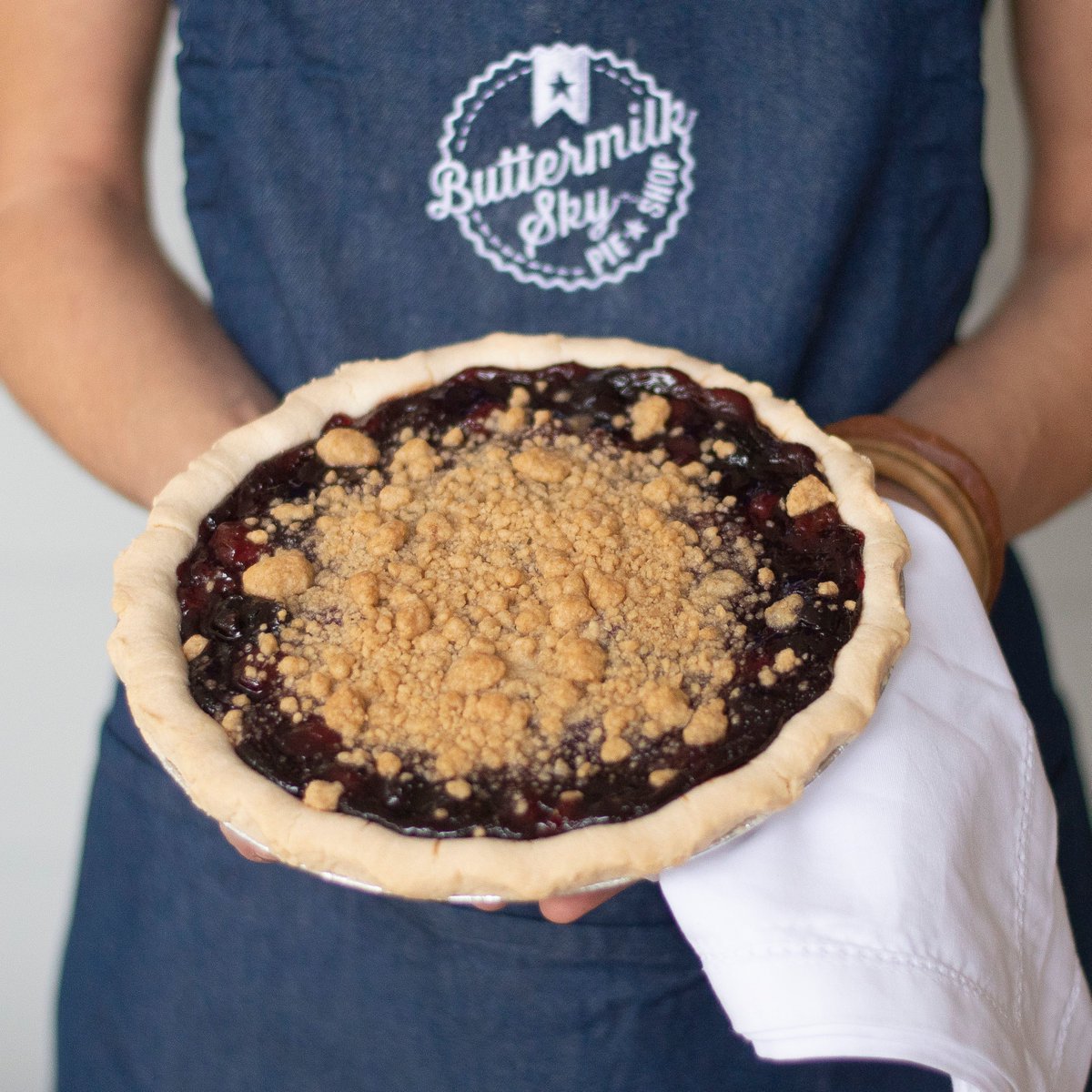 BSPSColleyville's tweet photo. Did you know?

🍒 This Thursday is #NationalCherryDay!
Celebrate with a Cherry Pie and pre-order yours today! 🥧 

Pre-order here: https://t.co/J270sxu8CR https://t.co/O63YQOWrFC