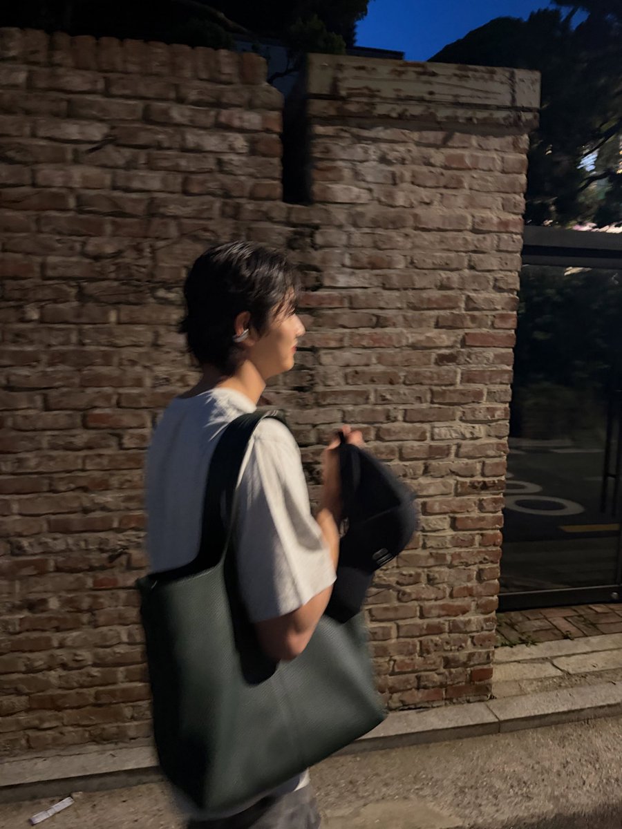 rIawodnjs's tweet photo. @ rlawodnjs_ 인스타 업로드 #김재원 https://t.co/JRuYHylq9N