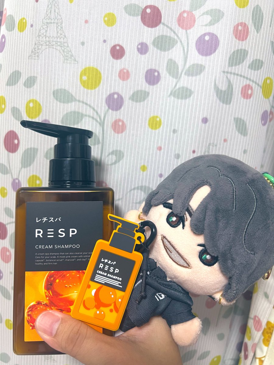 mapimapi0314's tweet photo. ここになかったら諦める‼️

と思って仕事終わりに地元のマツキヨに行ったらあったぁーーー💚💚💚

しかもチャーム付き💎✨
さすがマツキヨ様♡

お試しのパウチこの前使ったけどクレイとスクラブが入ってるからか洗い上がり頭皮がスーっとして気持ちいい💚
夏にぴったり✨
#レチスパ https://t.co/WkJOSXhPnQ