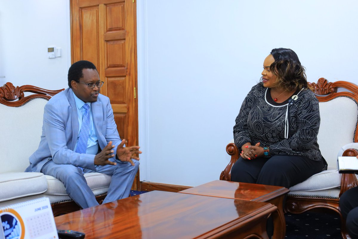 pssf_kenya's tweet photo. The Public Service Superannuation Fund (PSSF) will partner with the State Department for Public Service and Human Capital Management @SDPSKenya to accelerate registration of members and onboard civil servants onto the Scheme’s Member Portal.

The agreement emerged from a courtesy visit by Principal Secretary @Dr_JaneImbunya to PSSF, where she was received by the Board of Trustees Chairman Amb. Hussein Dado Tuneya and Chief Executive Officer @DrAiyabeiJonah.

PSSF’s membership has reached 529,635, of which 60,322 are civil servants, a base the partnership is designed to expand and bring fully onto PSSF’s digital platform.

The collaboration will focus on  registering existing members to the Member Portal, where they can access their pension records and services online.

Amb. Dado also invited Dr Imbunya to the PSSF Pan-African Pensions Conference, set for Nov. 18-20 in Mombasa County.