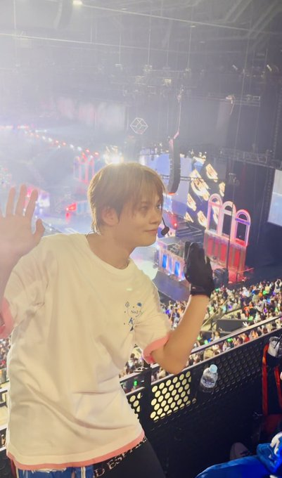 hapi1063633's tweet photo. 皆様、ジーライオン5階席に
降臨いたしました、カイ様です。
#超特急_ESCORT
#超特急がESCORT https://t.co/M2Dp63ORO3