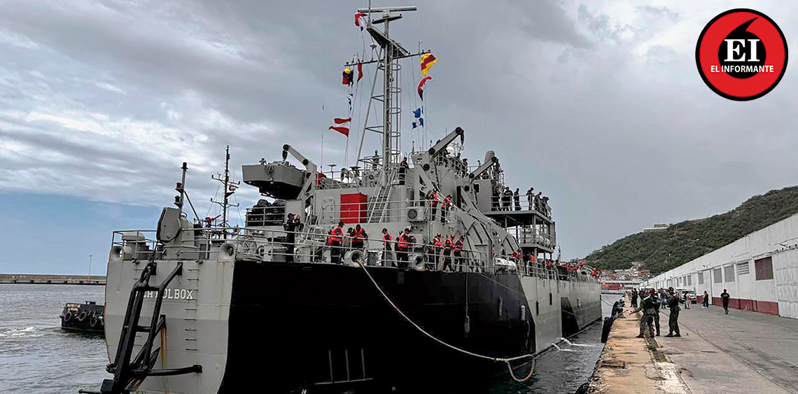 ElInformanteMX's tweet photo. Refuerza #México #apoyo a #Venezuela con #buques, #AyudaHumanitaria y #PlantasPotabilizadoras
#Buques de la #ArmadaDeMéxico arribaron al puerto de #LaGuaira con más de 388 #toneladas de #insumos y #PersonalEspecializado.
Tags: @GobiernoMX @SEMAR_mx @SRE_mx
https://t.co/zfJ1t5PMgt