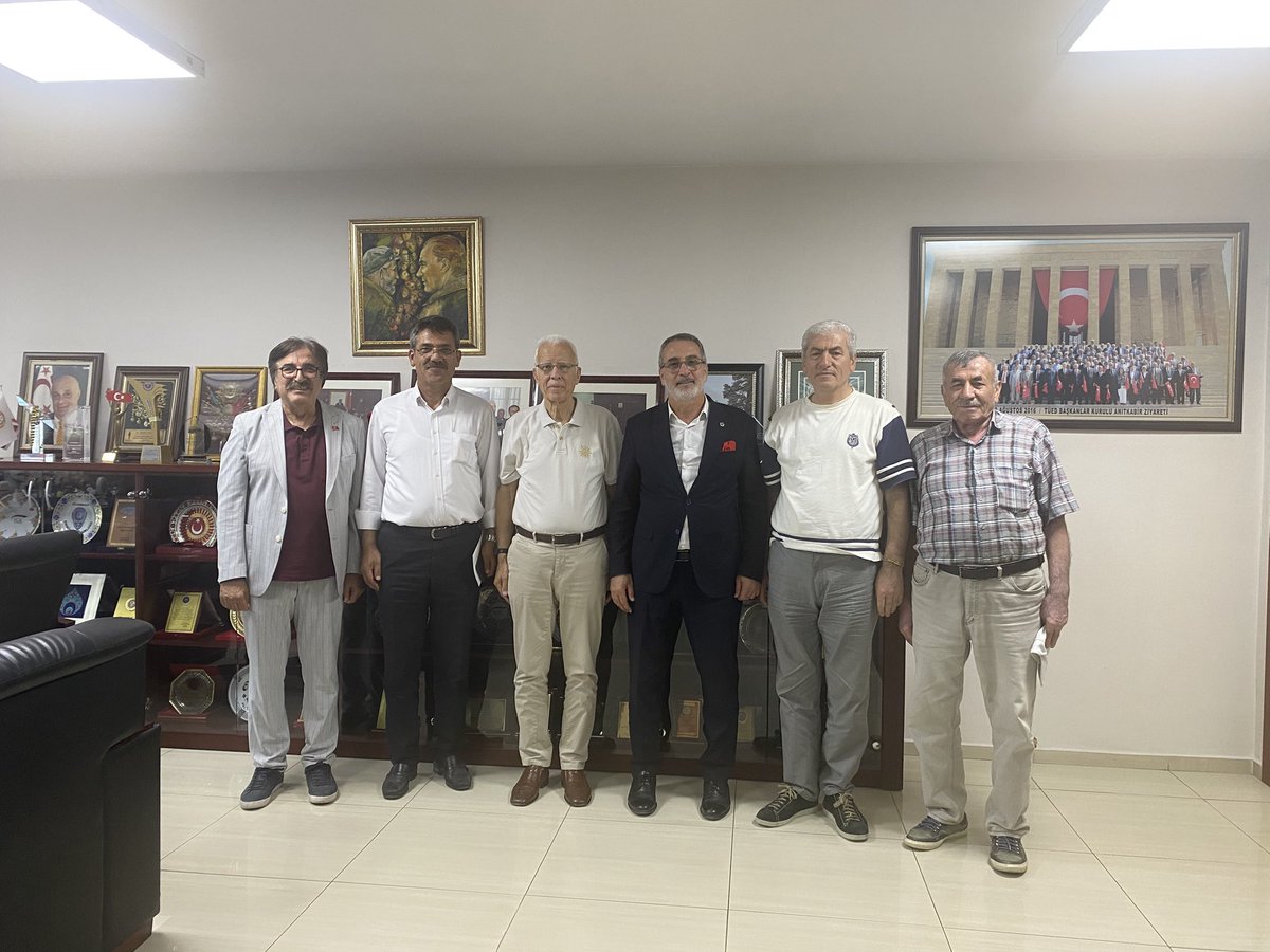 cancankesen's tweet photo. Türkiye Emekliler Derneği Genel Merkezini ziyaret ederek “Emeklilerimizin mevcut durumları” ile ilgili istişarelerde bulunduk.
@GelecekPartiTR olarak 
@tued_1970 Genel Bşk nı
Sn Kazım Ergün beye nazik misafirperverlikleri için teşekkür ediyoruz.
@Ahmet_Davutoglu
@AyhanSeferUSTUN https://t.co/ZQdTL3dgsZ