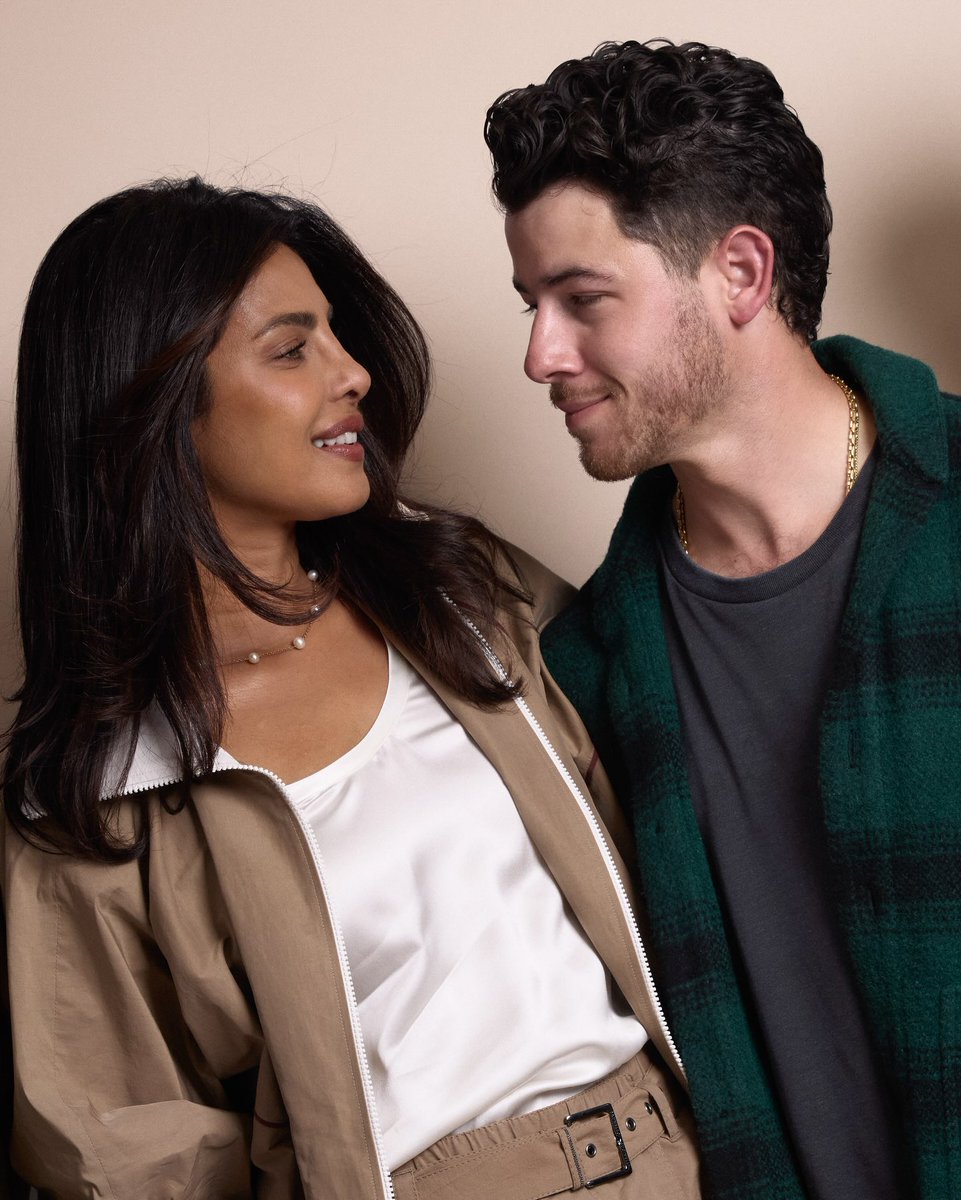 Jonas_DailyNews's tweet photo. Priyanka Chopra Jonas is the very special guest on today’s episode of “Hey Jonas!” https://t.co/FPyYPdgmQM