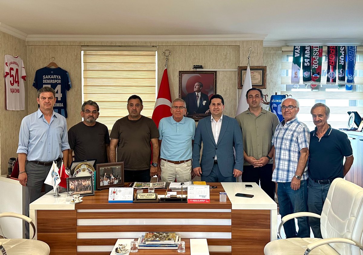 ASKFSakarya's tweet photo. İl Sağlık Müdürümüz Doç. Dr. Kayhan Özdemir’i federasyonumuzda ağırlamaktan büyük memnuniyet duyduk.

Sağlık ve spor, güçlü bir toplumun iki temel unsurudur. Sakarya’da sporun gelişimi ve sağlıklı yaşam kültürünün yaygınlaşması adına iş birliğimizi sürdüreceğiz.
@DrKayhanOzdemr https://t.co/dlATlYdyq1