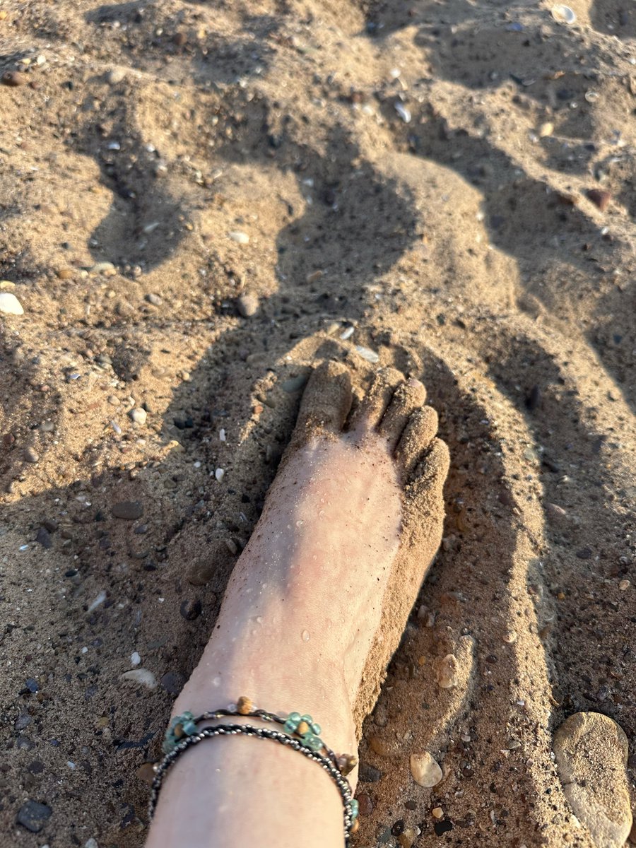 MissNista5's tweet photo. Who’s trying to clean these off??👅

Hands and knees now.

#feet #feetworshi̇p #footfetısh #findom https://t.co/Ityh0vYdnm