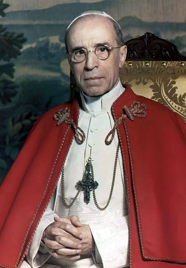 trad_west_'s tweet photo. "Catholics who profess communism are excommunicated from the Christian faith and declared to be as apostates." 

 — Pope Pius XII 🇻🇦 Decree Against Communism https://t.co/adNxZwzh1N